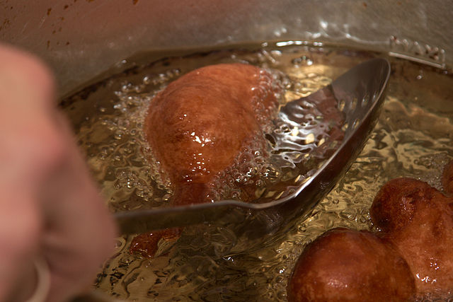 Also known as 'oliebollen' or 'oil balls', so 'oil cakes' is at least a relatively appetising name. (Photo: Sander van der Wel)